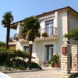 Фотография гостевого дома Apartments and rooms with parking space Novi Vinodolski - 2350