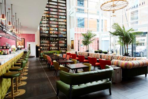 Фотография гостиницы Guildford Harbour Hotel & Spa