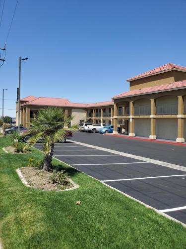 Фотография гостиницы SureStay Plus Hotel by Best Western Hesperia