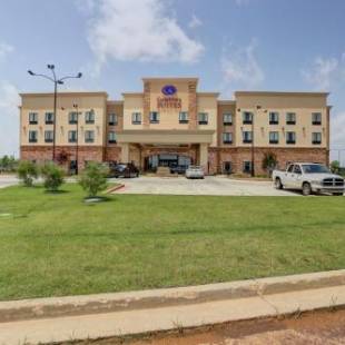 Фотографии гостиницы 
            Comfort Suites Batesville