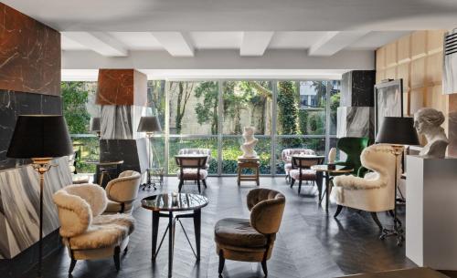 Фотография гостиницы Hôtel de Berri Champs-Élysées, a Luxury Collection Hotel