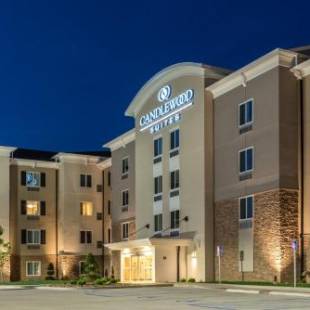 Фотографии гостиницы 
            Candlewood Suites Columbia Hwy 63 & I-70, an IHG Hotel