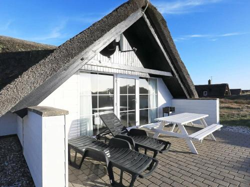 Фотография гостевого дома Three-Bedroom Holiday home in Ringkøbing 3
