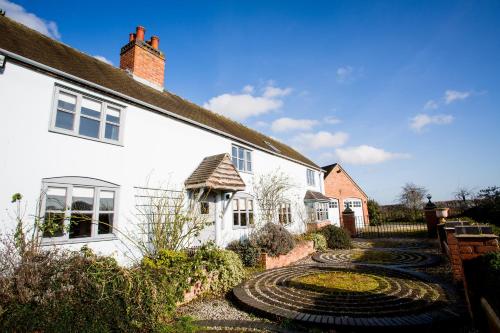 Фотография гостевого дома Woodend Cottage