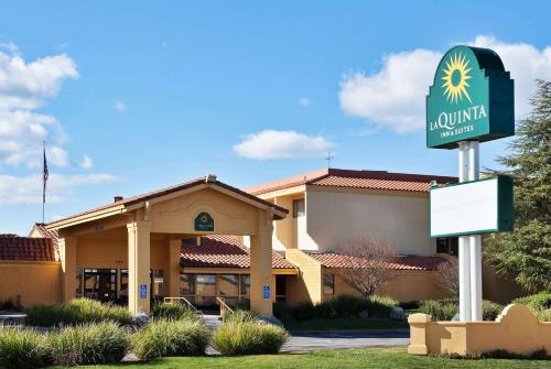 Фотография гостиницы La Quinta by Wyndham Redding