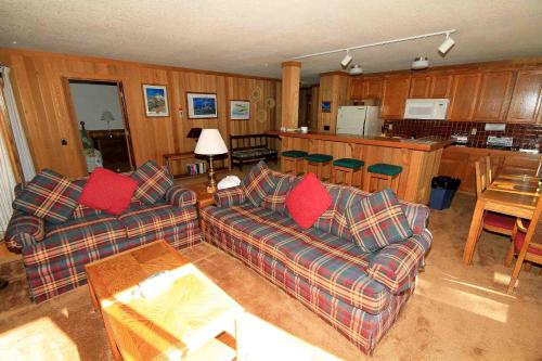 Фотография гостевого дома Mountainback #112, Corner Unit