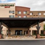 Фотография гостиницы Courtyard by Marriott Chicago Schaumburg/Woodfield Mall