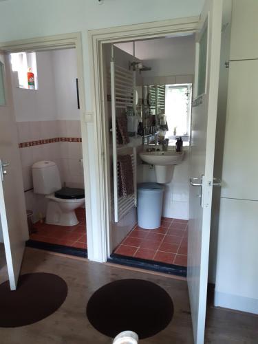 Фотография гостевого дома B&B de Vrijheid en de Ruimte in Steenbergen