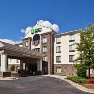 Фотографии гостиницы 
            Holiday Inn Express Apex - Raleigh, an IHG Hotel