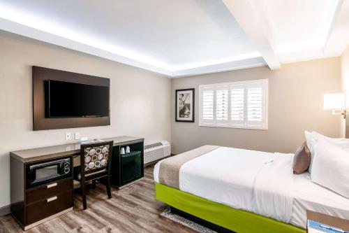 Фотография гостиницы Inn at 50 - Long Beach Convention Center