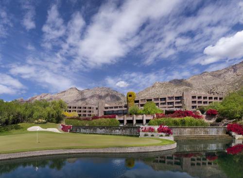 Фотографии гостиницы 
            Loews Ventana Canyon Resort