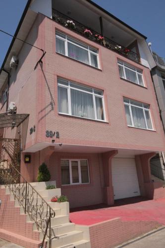 Фотография Жилье посуточно Малое средство размещения Золотая Миля