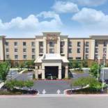 Фотография гостиницы Hampton Inn & Suites Madera