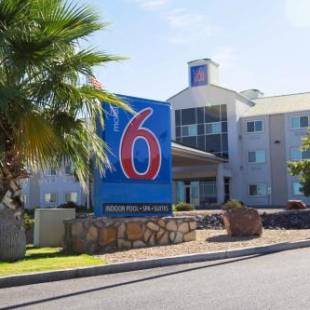 Фотографии гостиницы 
            Motel 6-Las Cruces, NM - Telshor