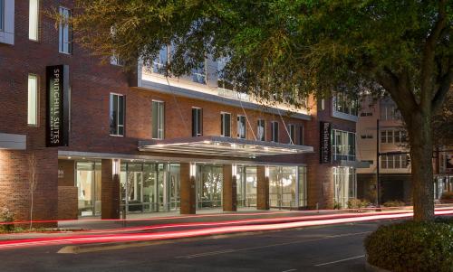 Фотография гостиницы SpringHill Suites by Marriott Greenville Downtown