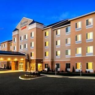 Фотографии гостиницы 
            Fairfield Inn & Suites by Marriott Watertown Thousand Islands