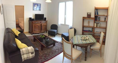 Фотография гостевого дома Le Cèdre Bleu