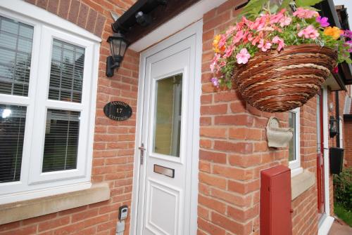 Фотография гостевого дома Saltburn Holidays Jasmine Cottage Saltburn