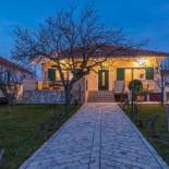 Фотография гостевого дома Holiday house with a parking space Vrsi - Mulo, Zadar - 16527