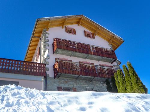 Фотографии гостевого дома 
            Holiday Home Le Dahu