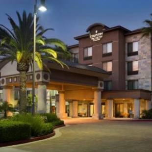 Фотографии гостиницы 
            Country Inn & Suites by Radisson, Ontario at Ontario Mills, CA