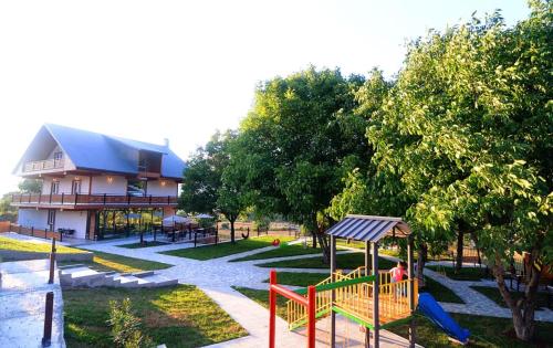 Фотография гостиницы Цеми Рездинция