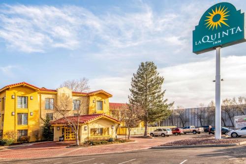 Фотографии гостиницы
La Quinta Inn by Wyndham Colorado Springs Garden of the Gods