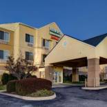 Фотография гостиницы Fairfield Inn and Suites by Marriott Potomac Mills Woodbridge