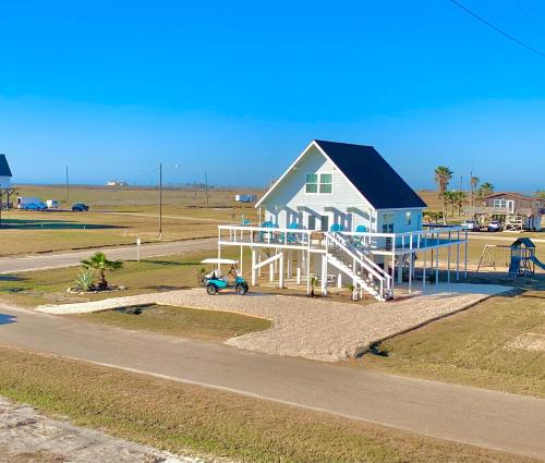 Фотографии гостевого дома 
            Salty Poodle Cottage