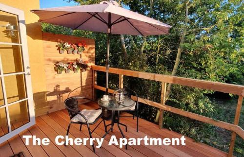 Фотография мини отеля The CHERRY self-catering Apartment 'Den Gule Svane' near Rønne & Beach