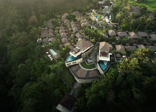 Фотографии гостиницы 
            Kamandalu Ubud - CHSE Certified