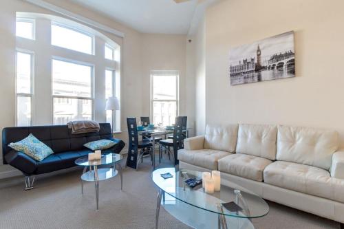 Фотография апарт отеля Heaven on Washington Fully Furnished Apartments