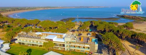 Фотографии гостиницы 
            Krishna Beach Resorts - Diu