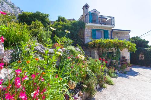 Фотография гостевого дома Holiday home Lavanda Grubisic Tucepi