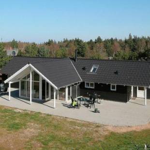 Фотографии гостевого дома 
            Four-Bedroom Holiday home in Rømø 1