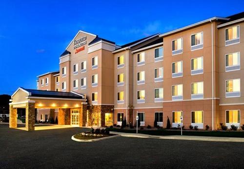 Фотография гостиницы Fairfield Inn & Suites by Marriott Watertown Thousand Islands