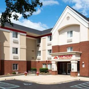 Фотографии гостиницы 
            MainStay Suites Raleigh - Cary