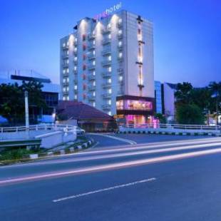 Фотографии гостиницы 
            favehotel Tanah Abang - Cideng