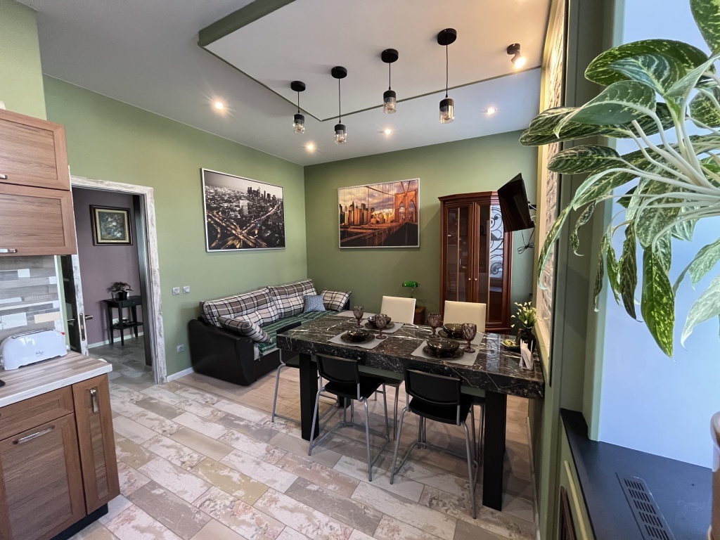 Фотография квартиры Апартаменты У Александровского Дворца