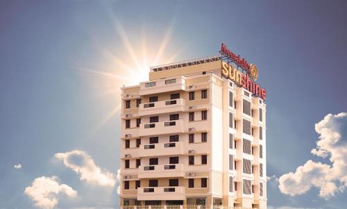 Фотографии гостиницы 
            Meenakshi's Sunshine Hotel