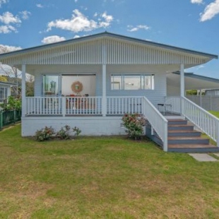 Фотография гостевого дома Manaia Cottage - Tairua Holiday Home