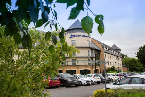 Фотография гостиницы Drayton Manor Hotel