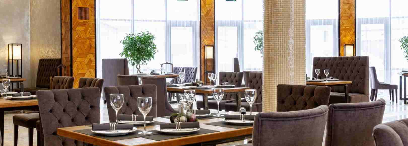 Фотография банкетного зала Зал ресторана AZIMUT