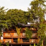 Фотография гостиницы Riverhouse Hotel (The Teak House)