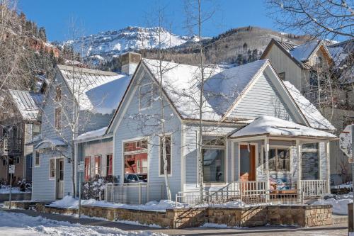 Фотографии гостевого дома 
            Tavern House by Alpine Lodging Telluride