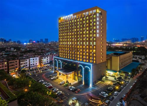 Фотография гостиницы Foshan Jiagao Business Hotel