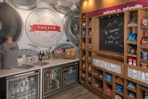 Фотография гостиницы Hampton Inn & Suites-Asheville Biltmore Village, NC