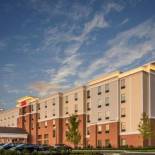 Фотография гостиницы Hampton Inn & Suites Yonkers - Westchester