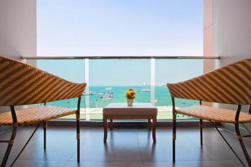 Фотография гостиницы Balihai Bay Pattaya